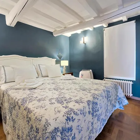 Santo Spirito Romantic By Mmega * Florence